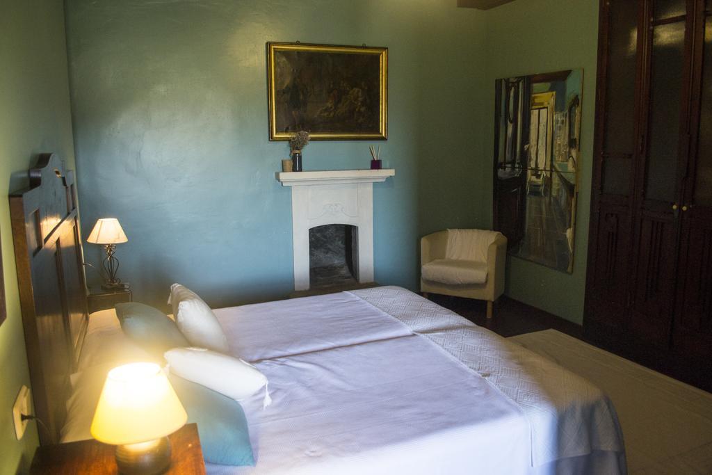 Pazo Larache Guest House Santa Cristina De Cobres Екстериор снимка